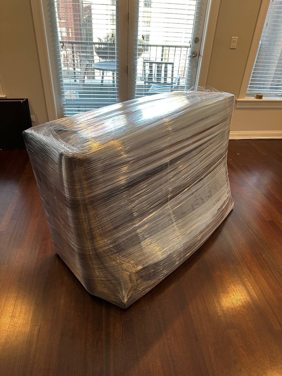 Wrapped sofa - view 2